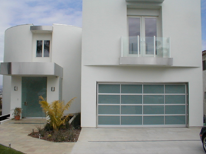 aluminum-garage-doors-with-glass.9155706_std